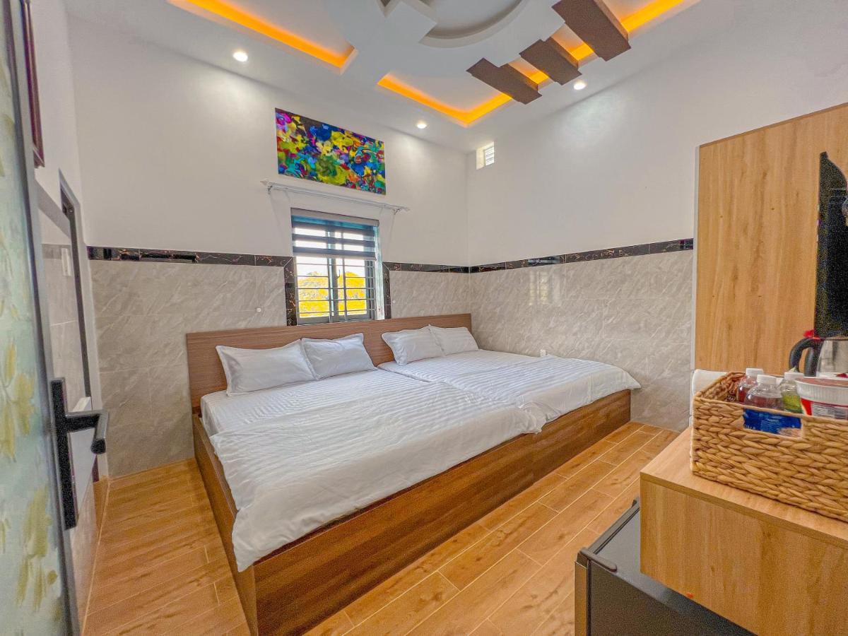 Homestay Qhome Chi Khu Co Ong Exteriör bild